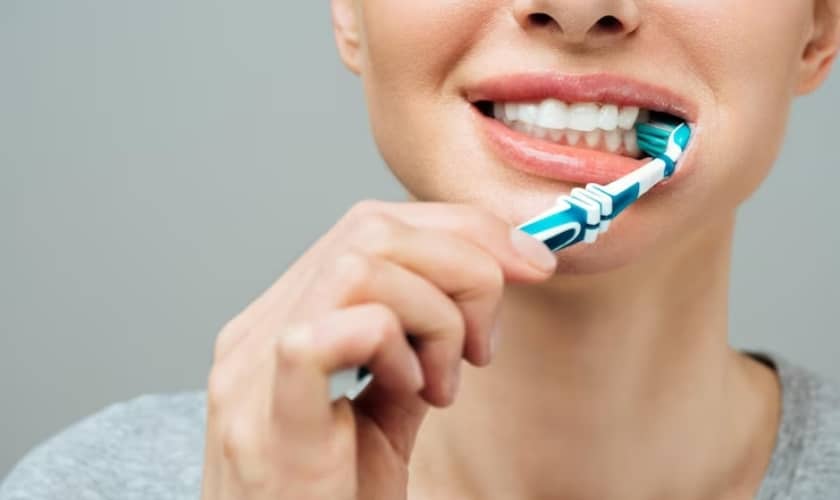 Brush My Teeth After Using Whitening Strips - Living well dental Naperville